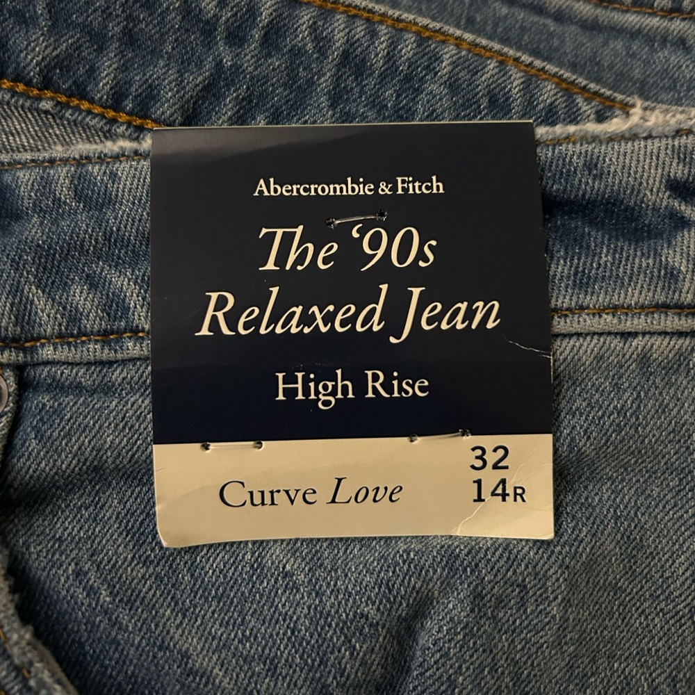 Abercrombie & Fitch 90s Relaxed Jean High Rise Curve Love